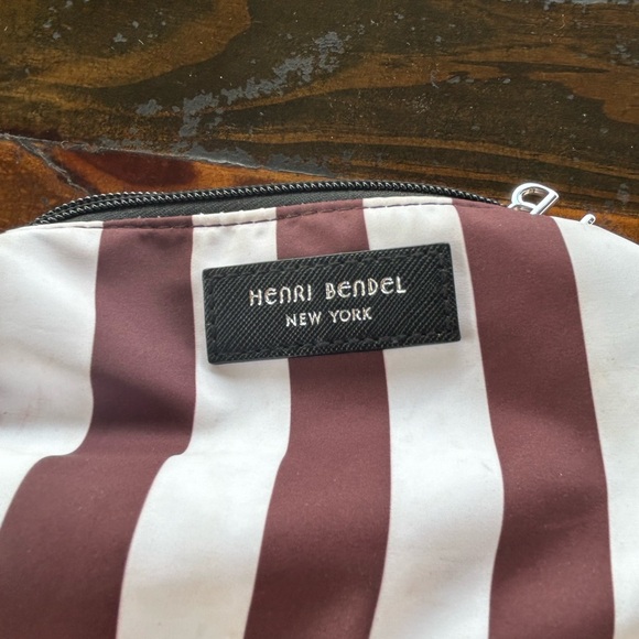 Henri Bendel - Picture 7 of 16